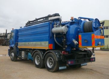 Combined Canal Jetting Vehicle